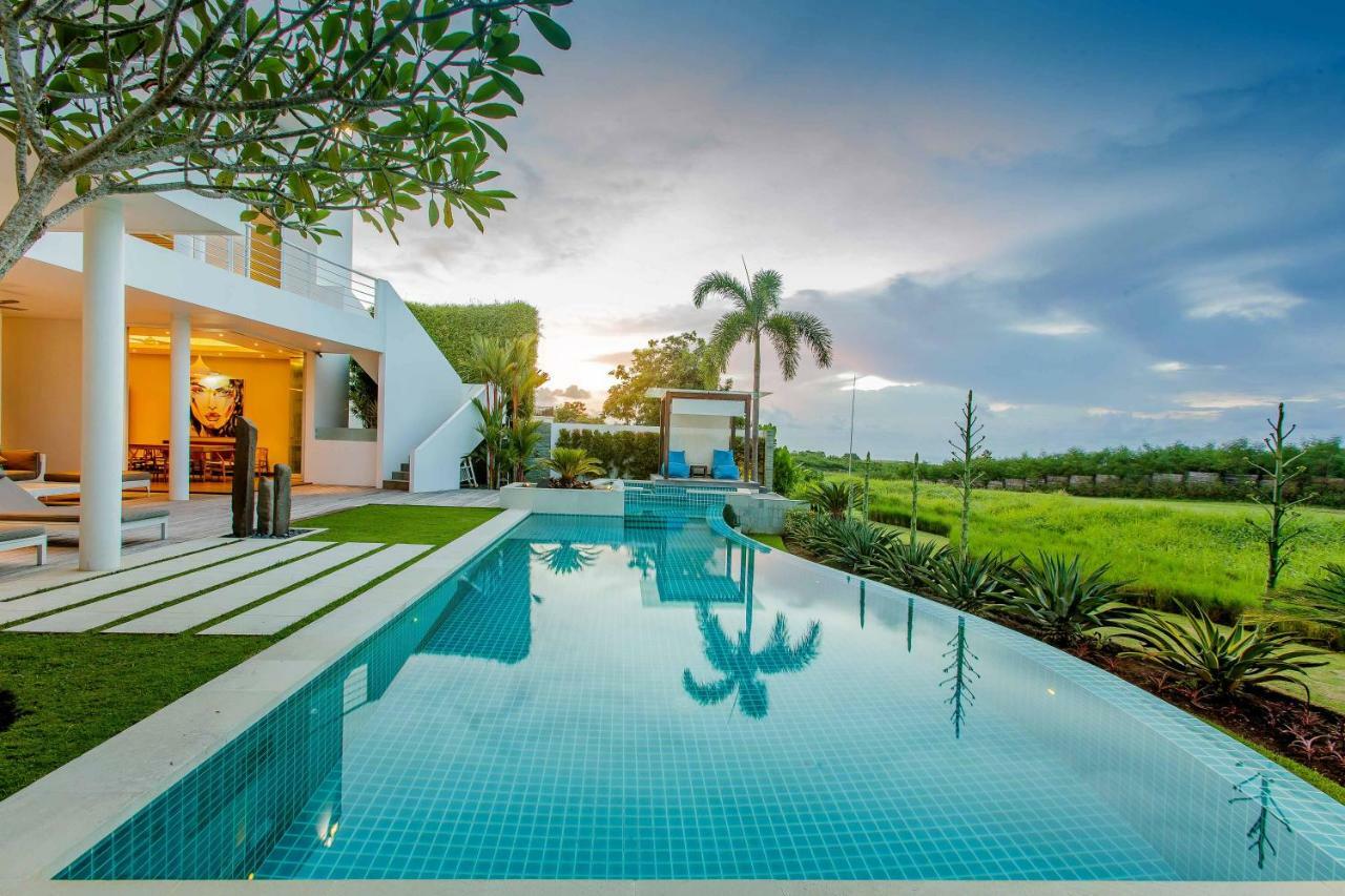 Phocea Golf View Villa By Premier Hospitality Asia Pecatu Exteriör bild