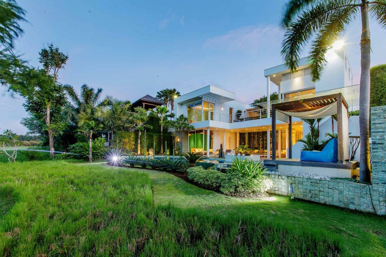 Phocea Golf View Villa By Premier Hospitality Asia Pecatu Exteriör bild