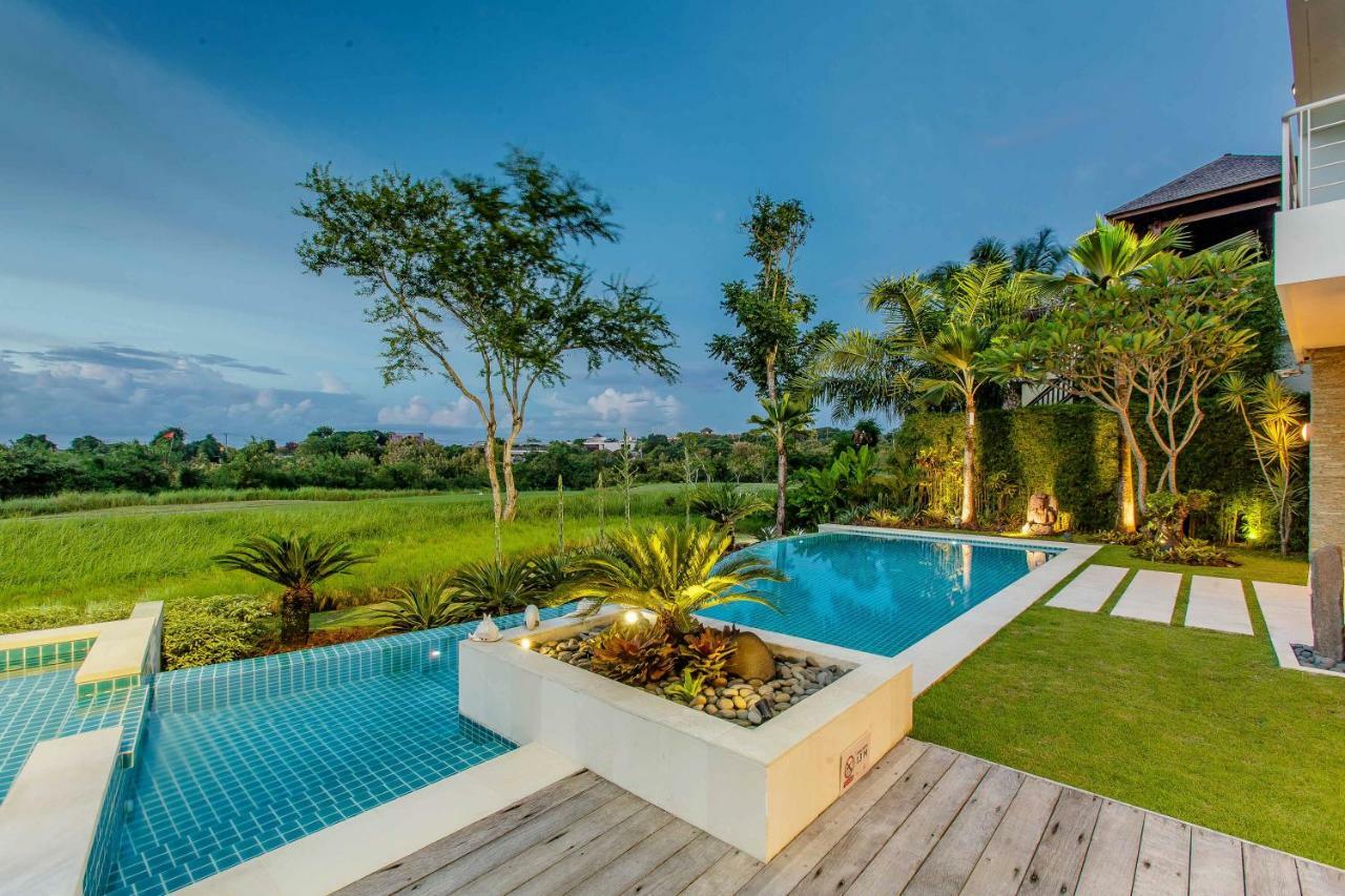 Phocea Golf View Villa By Premier Hospitality Asia Pecatu Exteriör bild
